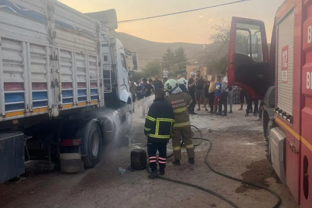 Mardin’de tır’ın yakıt deposunda patlama: 7 yaralı
