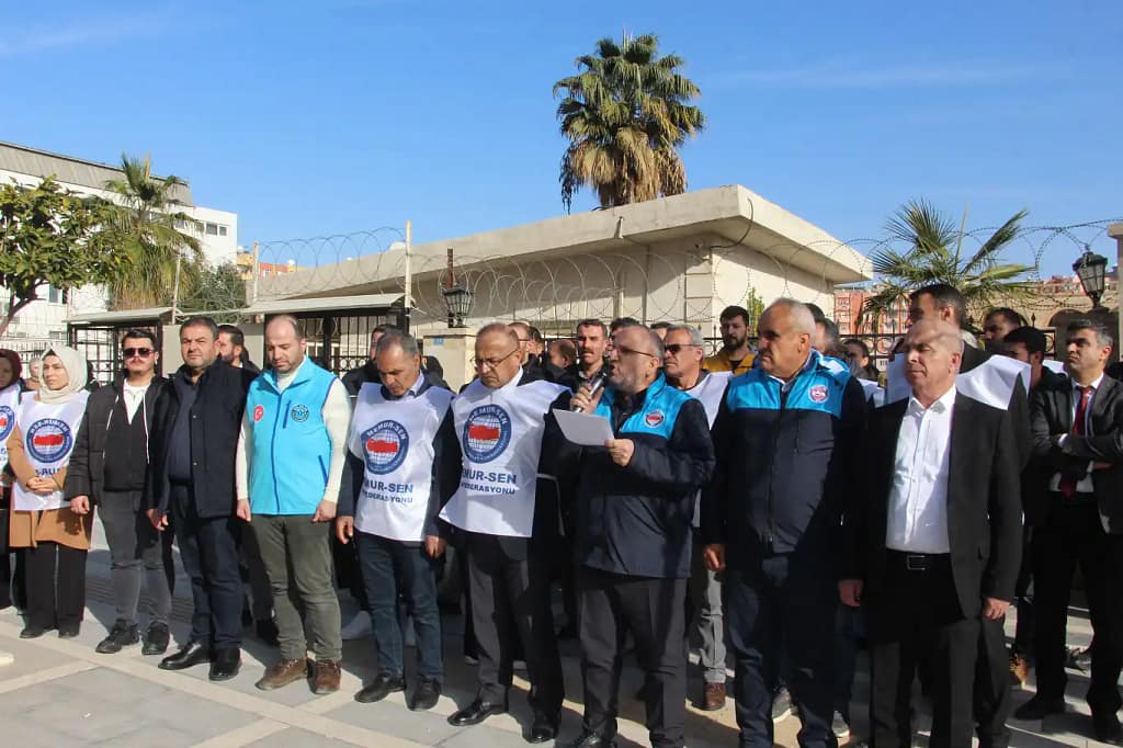 Memur-Sen’den DEM’li Belediyelere Tepki: 26 Personelin Sözleşmesi Feshedildi